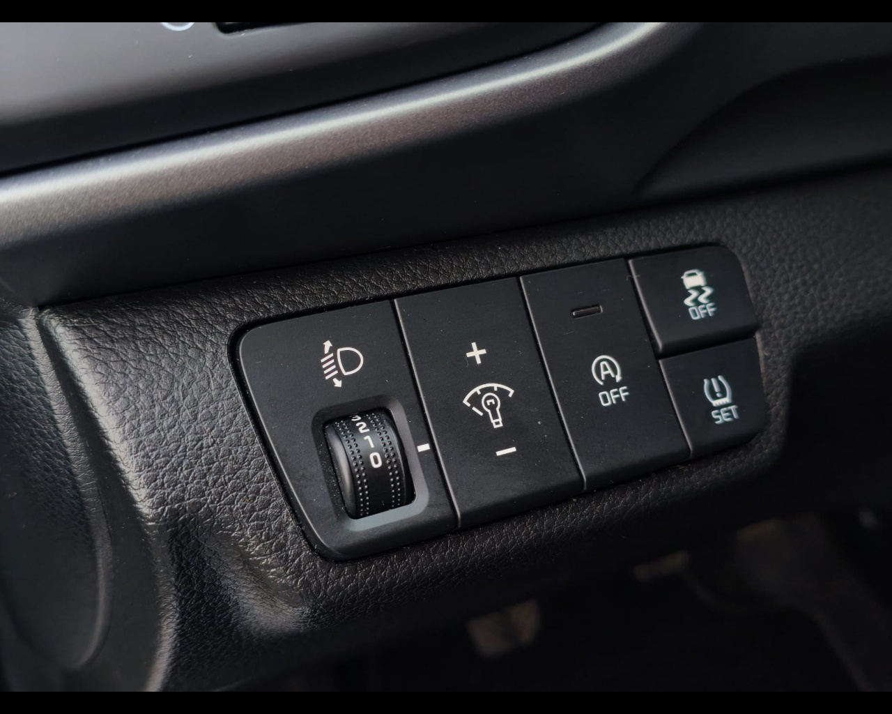 Foto KIA Stonic 1.0 t-gdi mhev Style 100cv mt