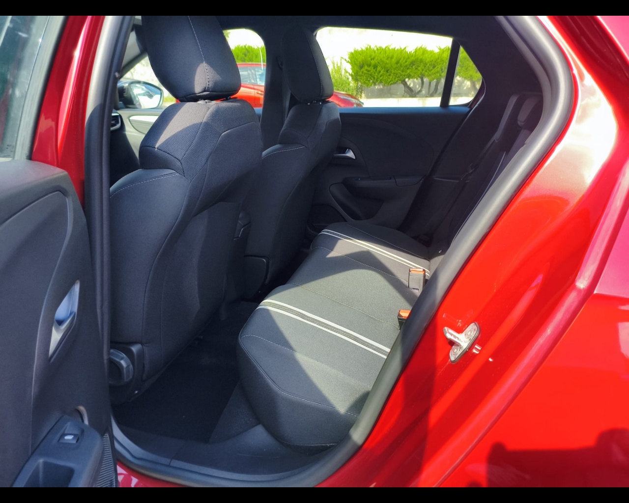 Foto OPEL Corsa 1.2 GS s&s 100cv at8