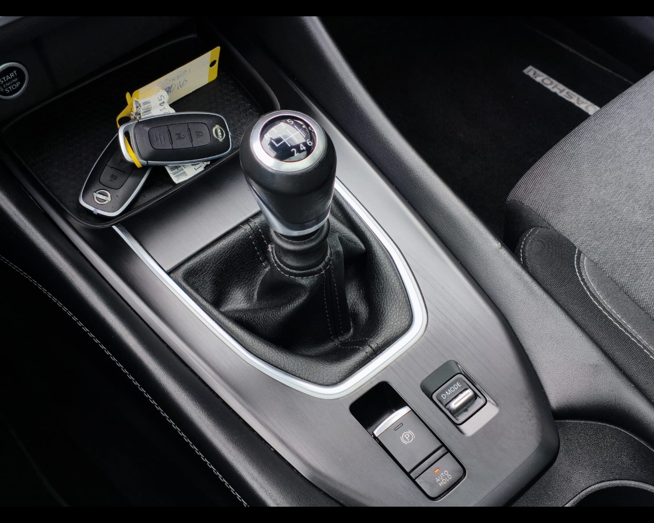 Foto NISSAN Qashqai 1.3 mhev N-Connecta 2wd 140cv