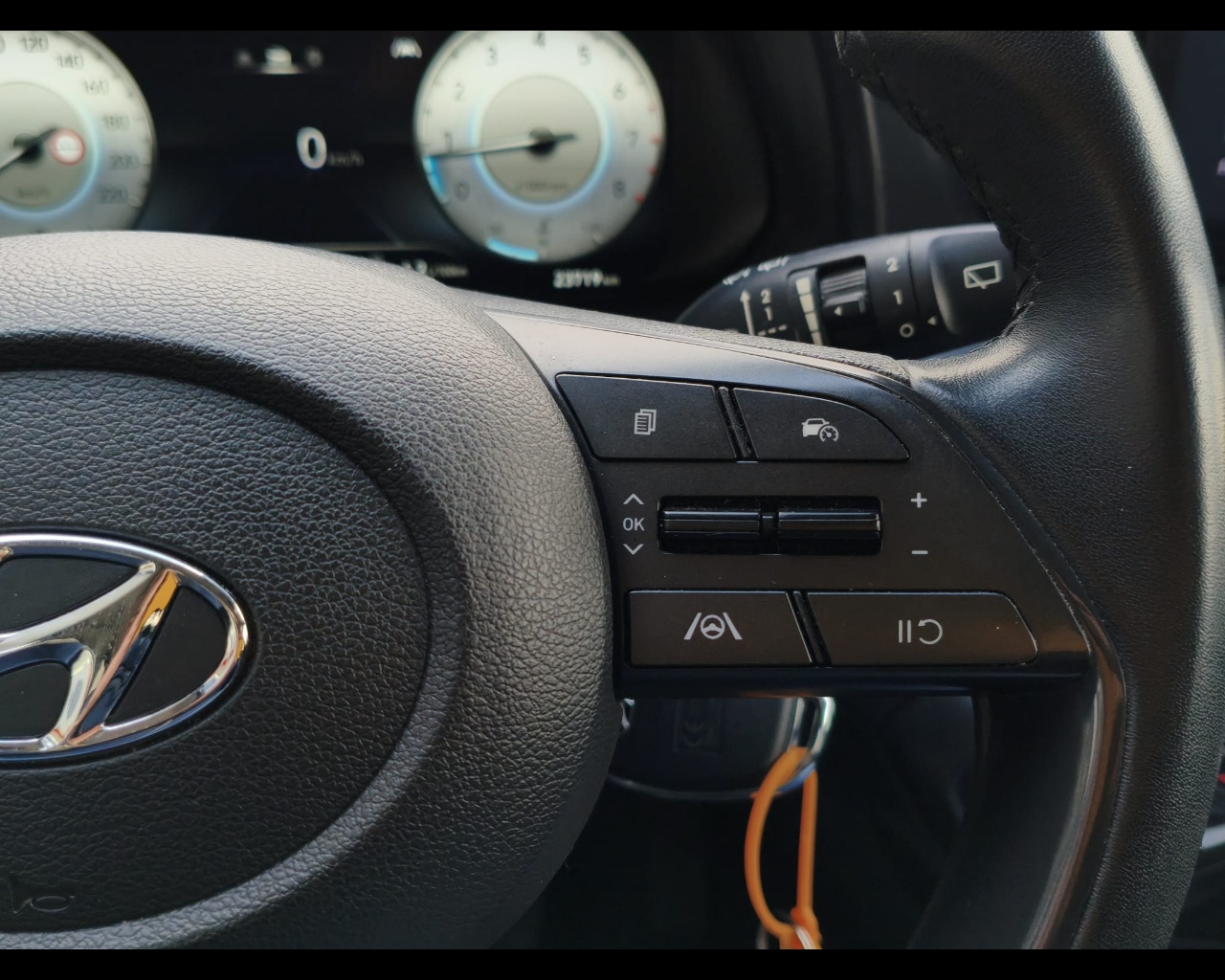 Foto HYUNDAI i20 1.2 mpi Connectline Exterior Pack