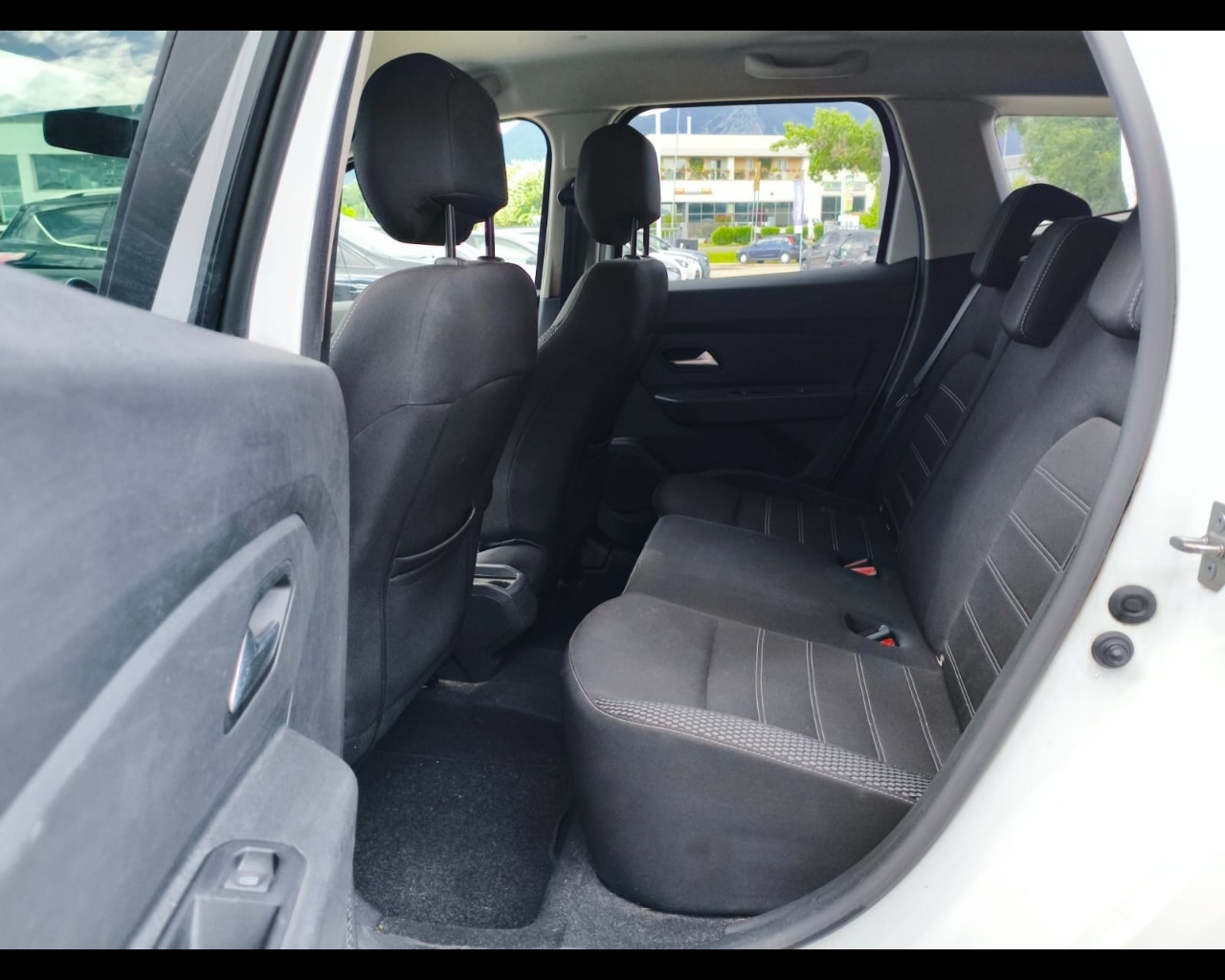 Foto DACIA Duster 1.5 blue dci Prestige 4x2 s&s 115cv 