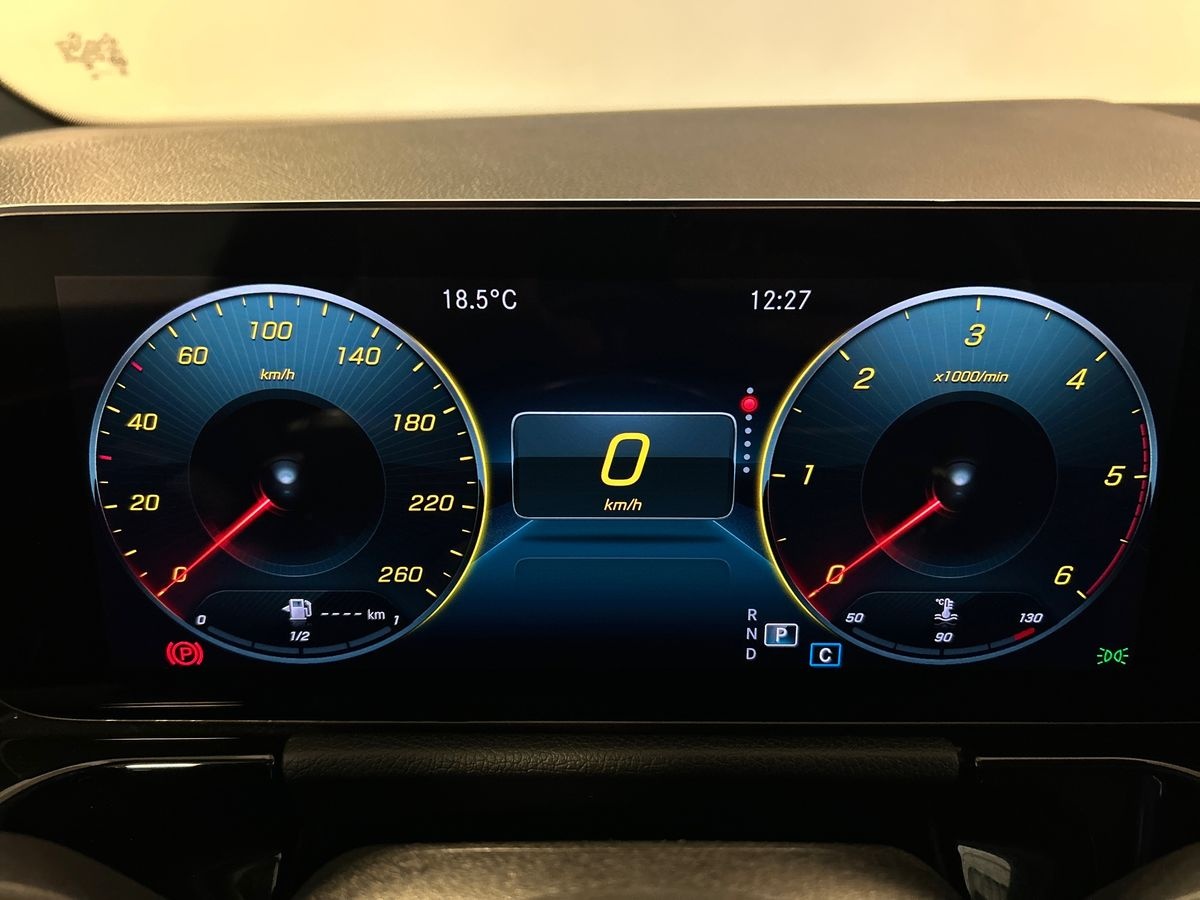 Mercedes GLA GLA 200 D Premium 4Matic 8G-DCT - 13