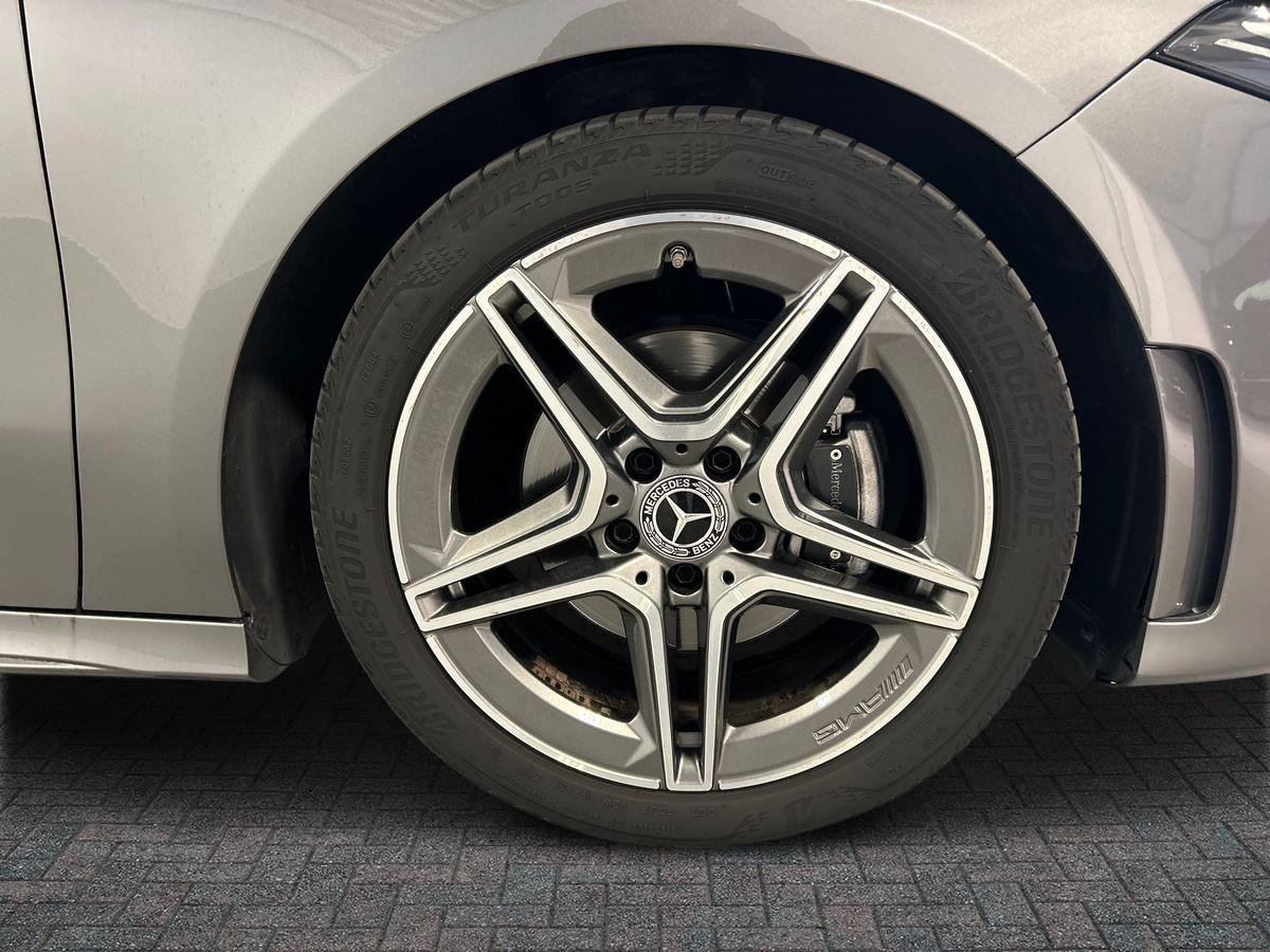 Mercedes Classe A Classe A 200 Premium 7G-DCT - 17