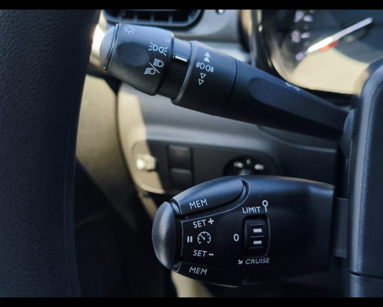 Foto CITROEN C3 1.5 bluehdi Feel Pack s&s 100cv 6m