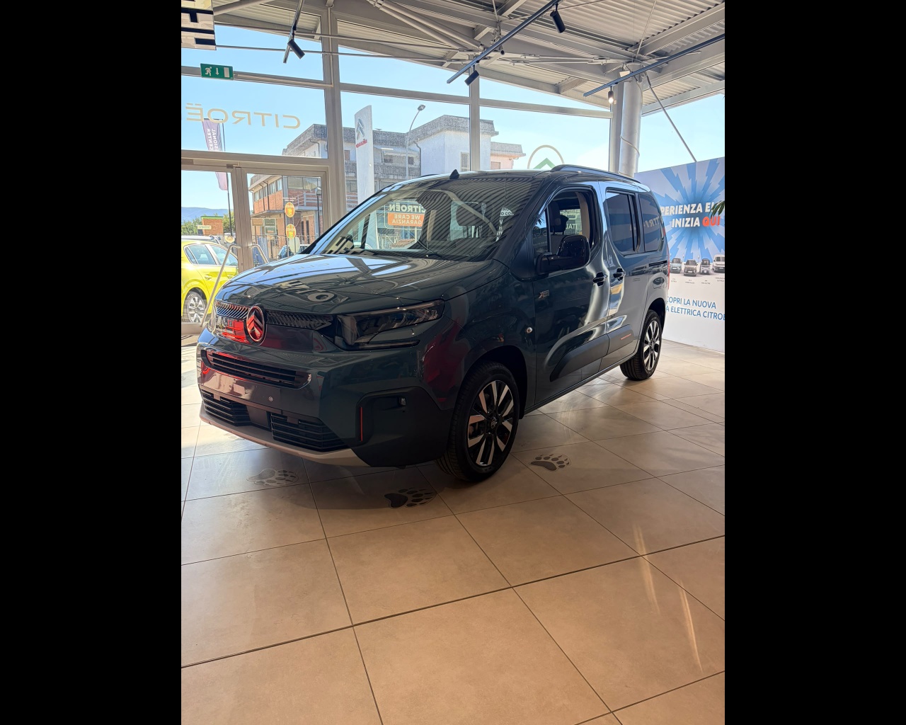 Foto CITROEN Berlingo M MAX DIESEL 100CV MT