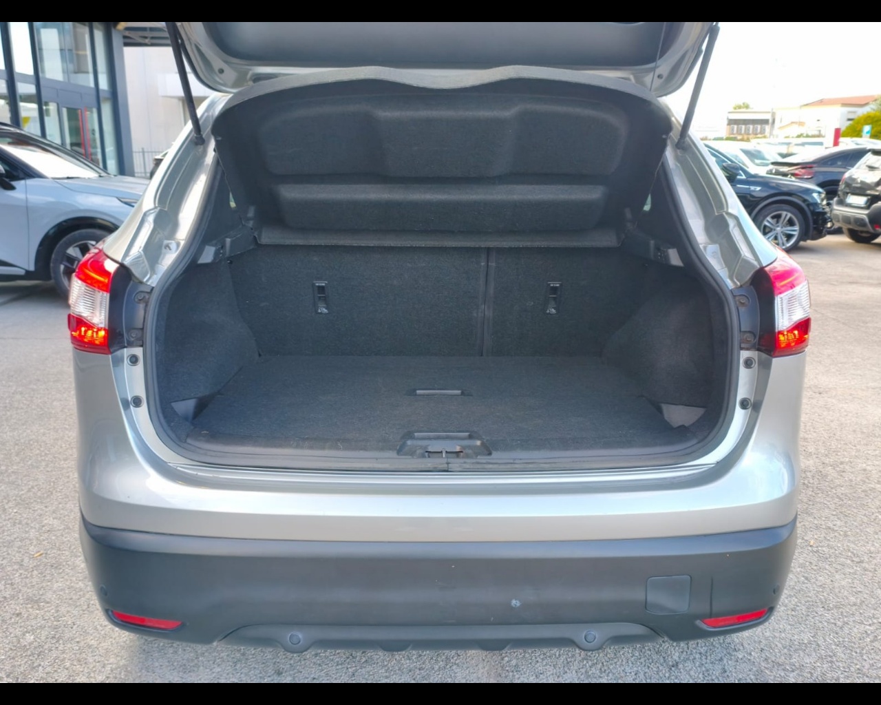Foto NISSAN Qashqai 1.5 dci Acenta 110cv