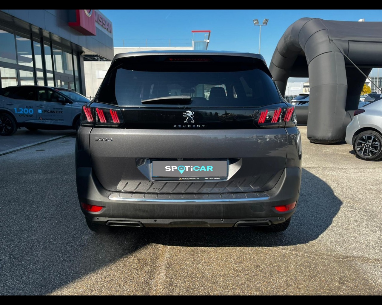 Foto PEUGEOT 5008 1.5 bluehdi Allure Pack s&s 130cv eat8 7p.