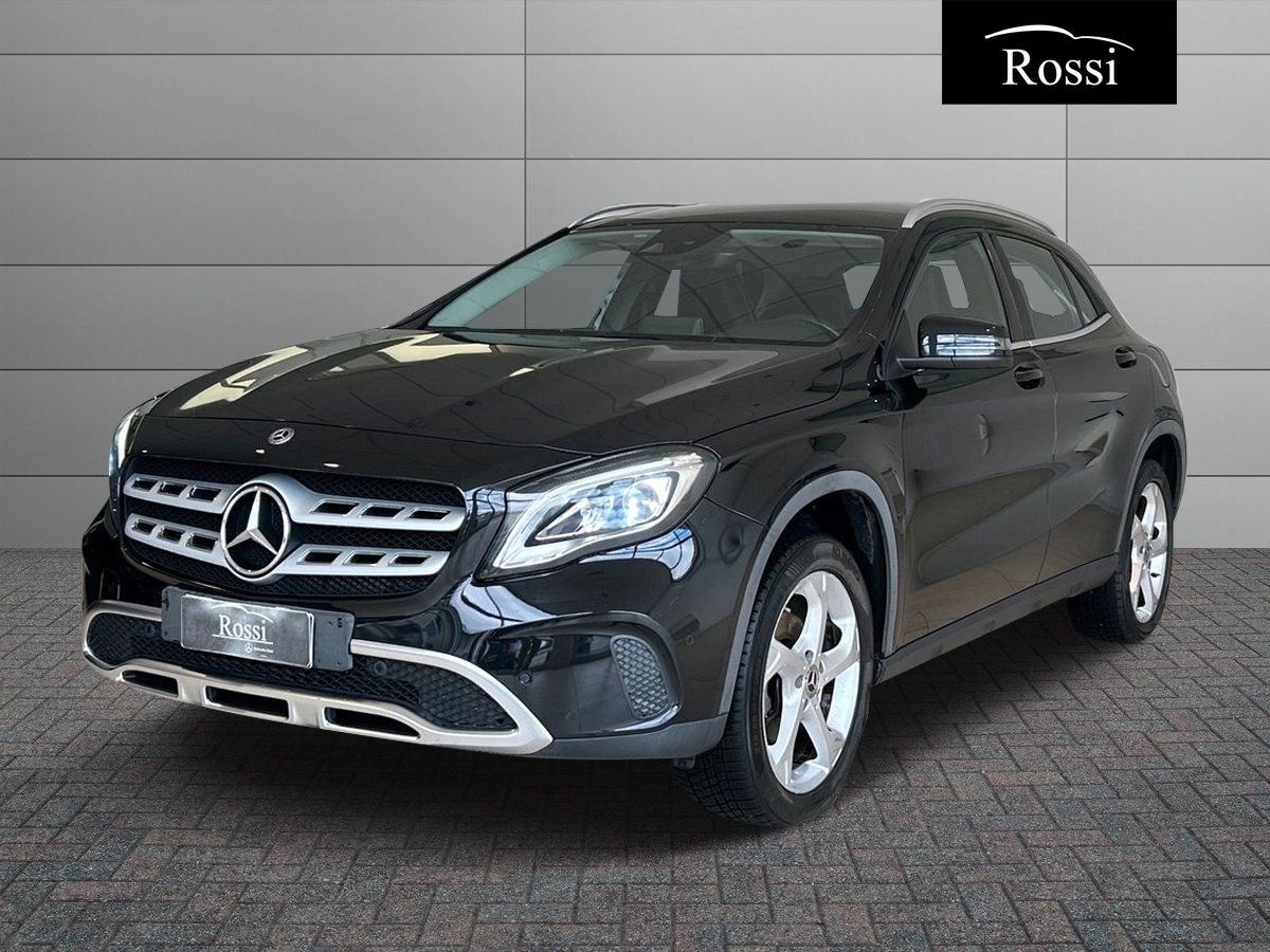 GLA-X156 2017 – GLA 200 d Sport auto