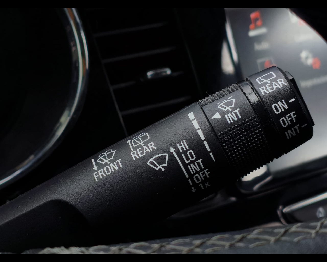 Foto OPEL Mokka X 1.6 cdti b-Color s&s 4x2 136cv