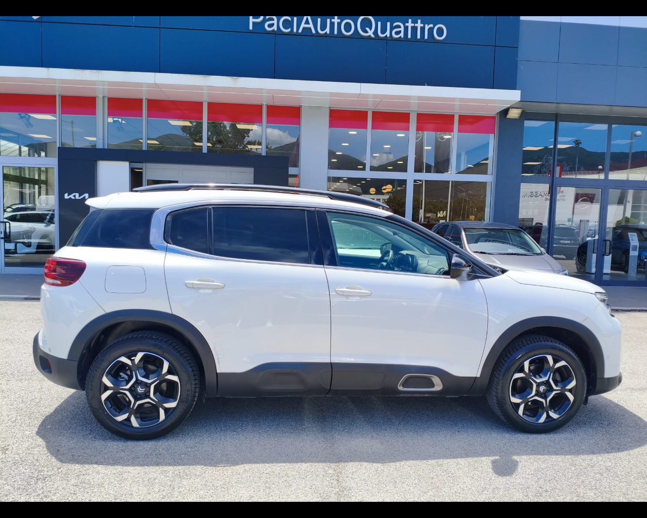 Foto CITROEN C5 Aircross 1.2 puretech Shine s&s 130cv eat8