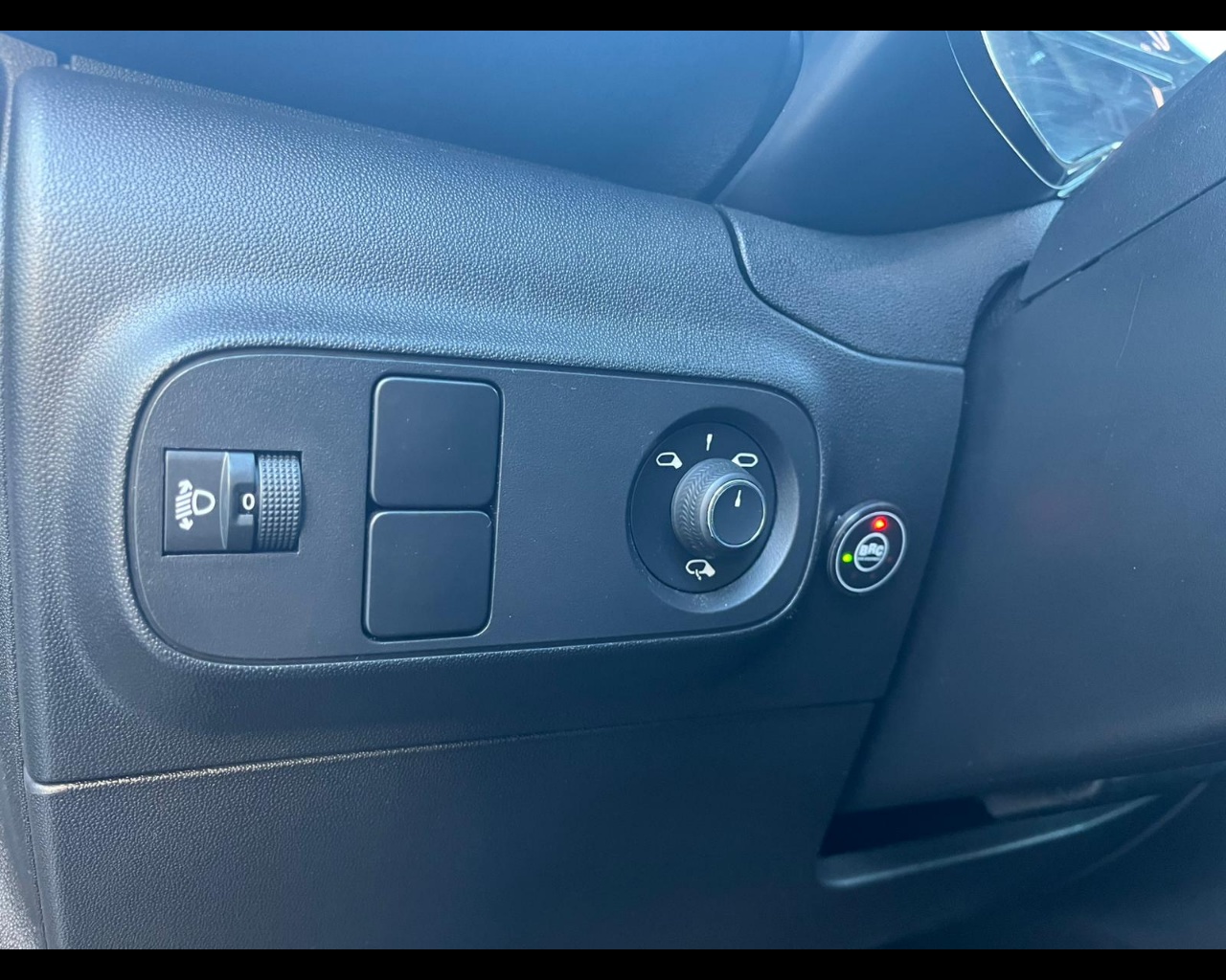 Foto CITROEN C3 1.2 puretech Shine Gpl s&s 83cv neopatentati 