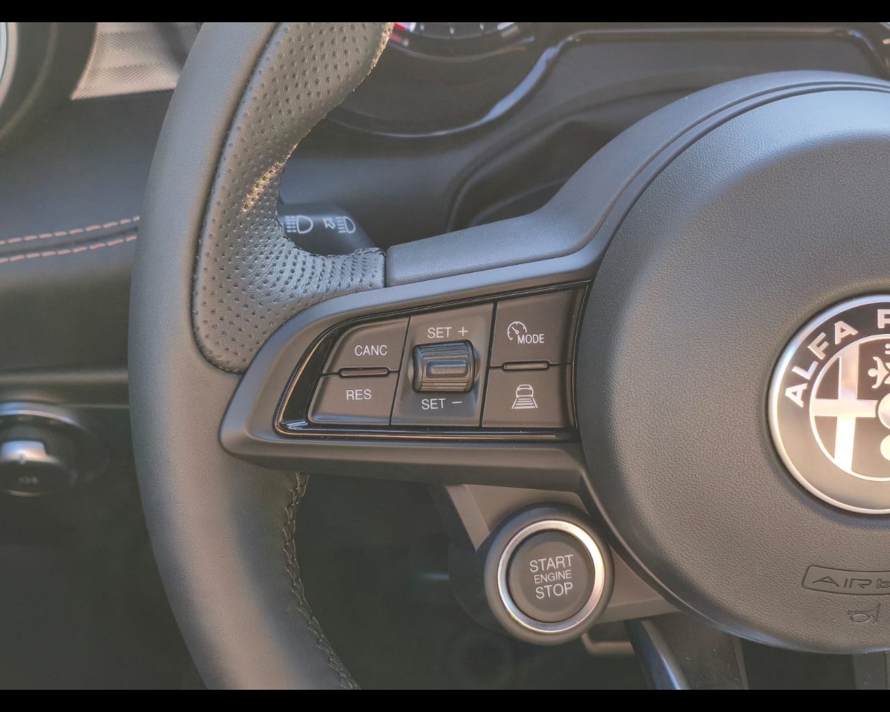 Foto ALFA ROMEO Tonale 1.5 hybrid Veloce 160cv tct7