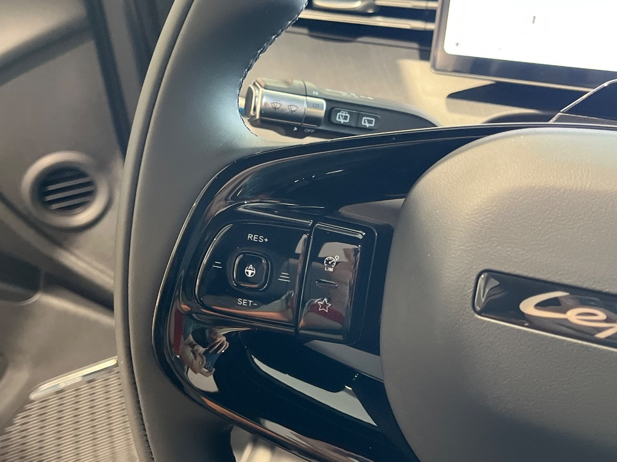 Lepas Lepas L8 PHEV Nuovo Ibrido benzina Lepas L8 PHEV Verona