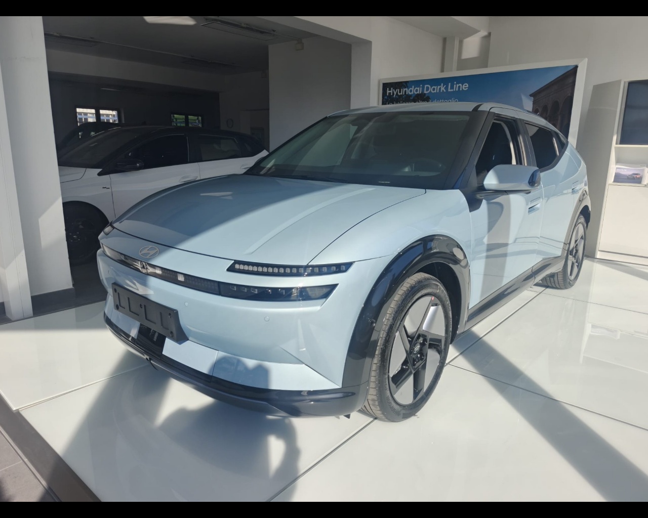 HYUNDAI 6JW5ZFZ7ZHH09PN Usata