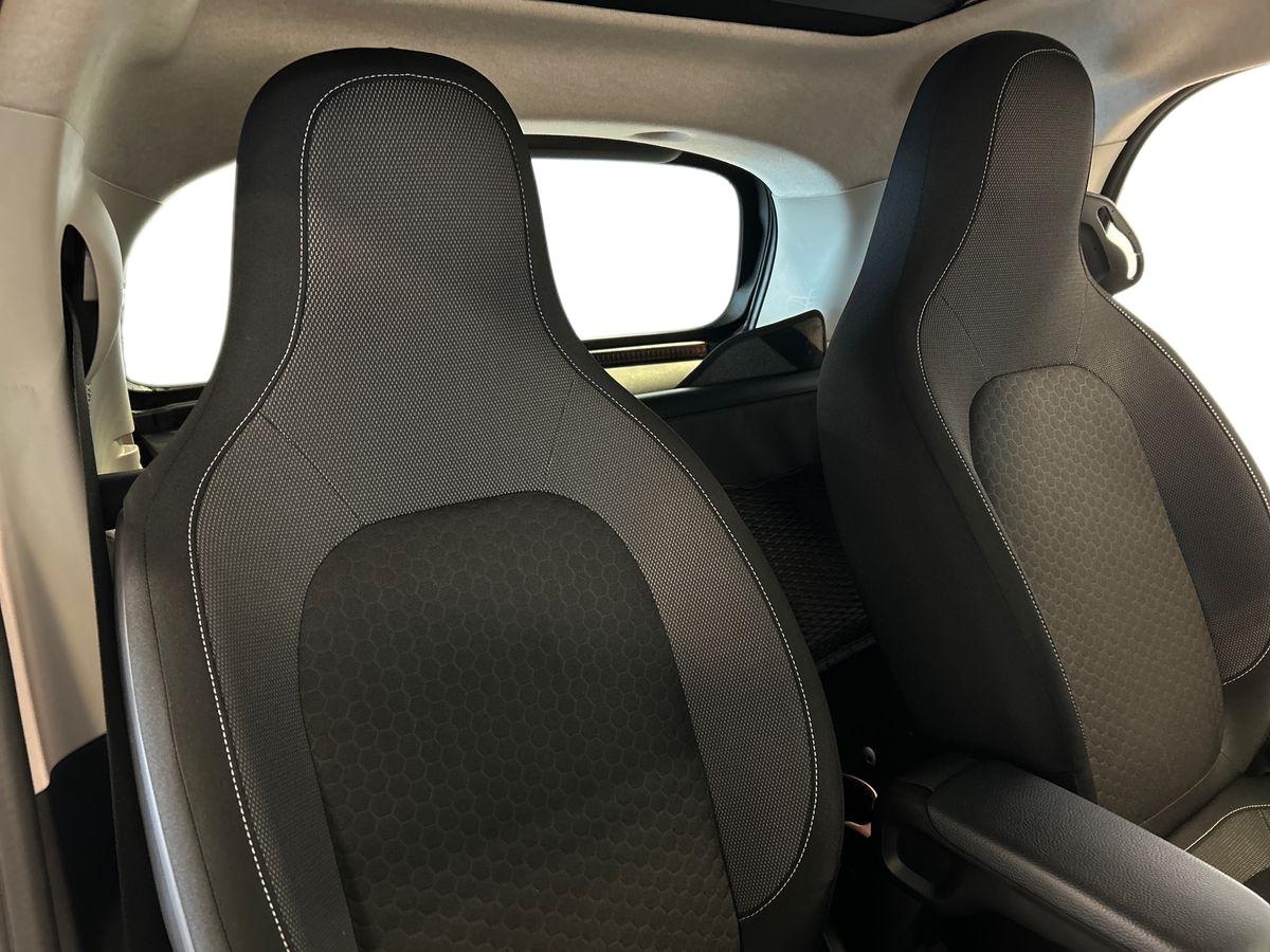 smart fortwo fortwo 4,6kW EQ Pure - 16