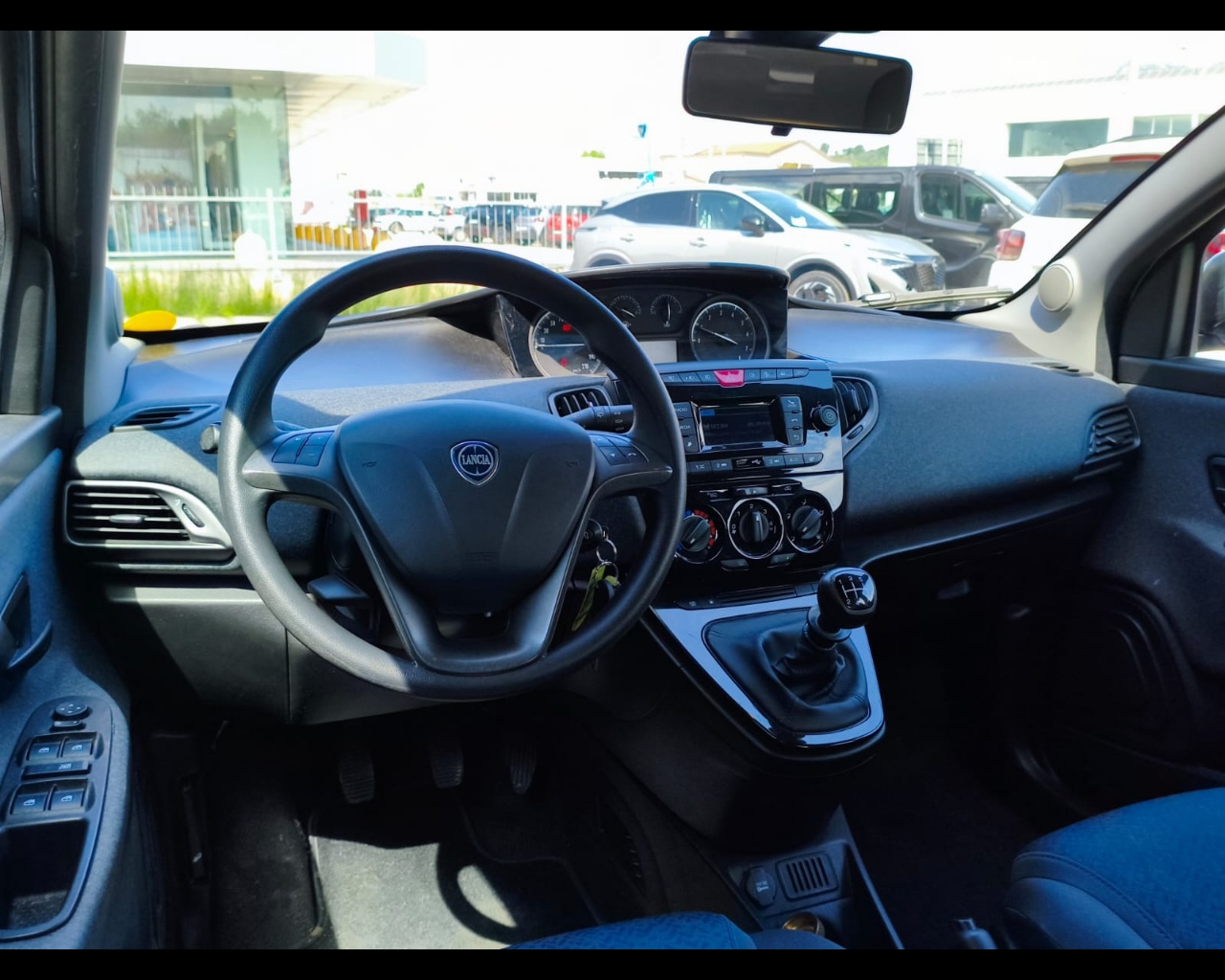Foto LANCIA Ypsilon 1.2 Silver Gpl 69cv