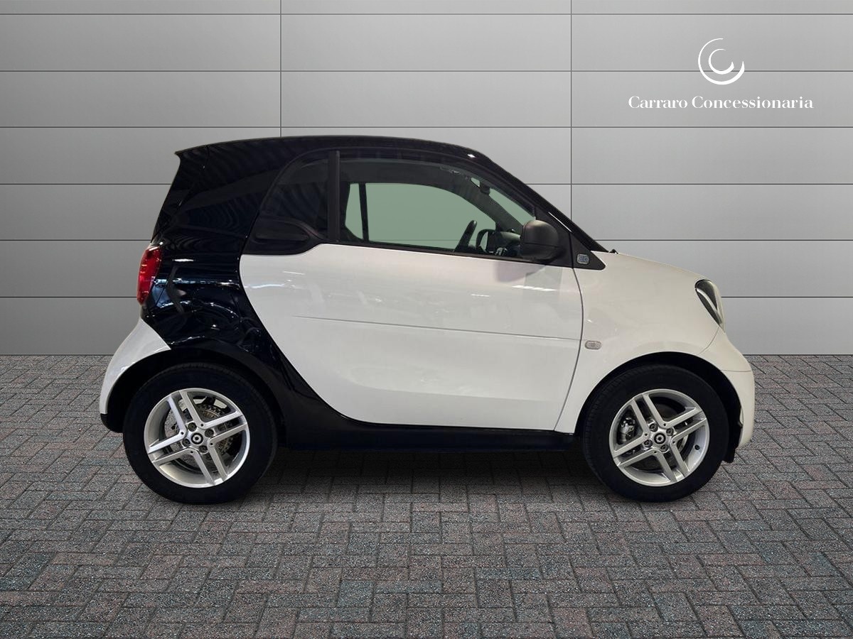 smart fortwo fortwo 4,6kW EQ Pure - 5