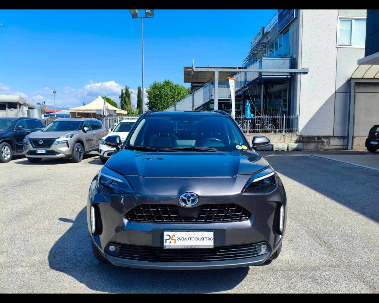 Foto TOYOTA Yaris Cross 1.5h Lounge fwd 116cv e-cvt