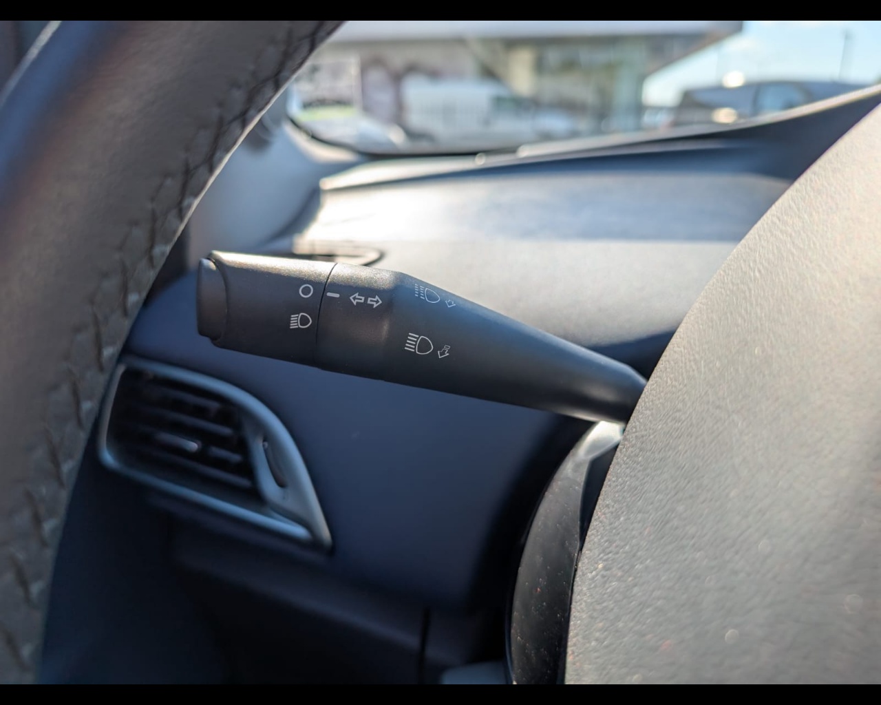 Foto LANCIA Ypsilon 1.0 firefly hybrid Platino s&s 70cv