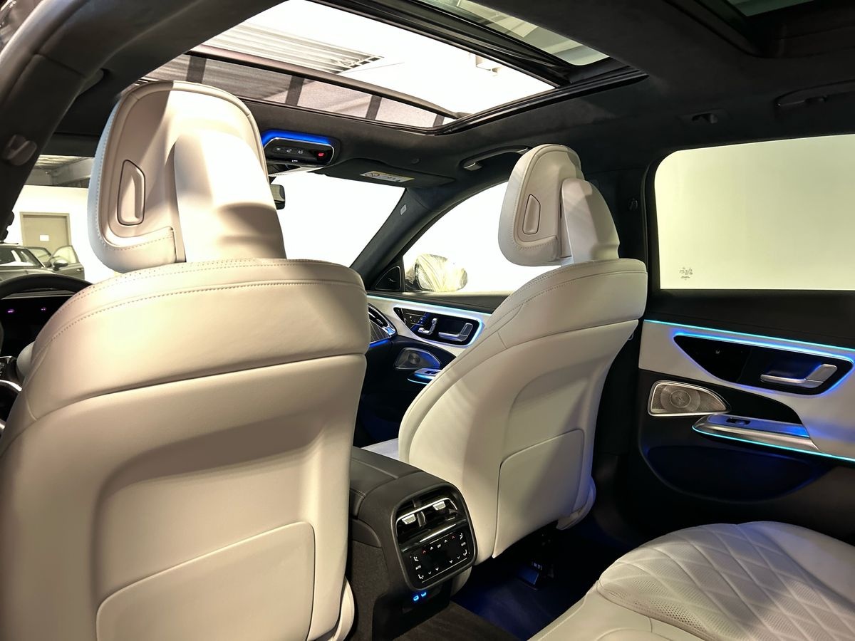 Mercedes  Classe E Station Wagon All-Terrain 300 de Plug in hybrid Premium Plus 4Matic 9G-Tronic - 17