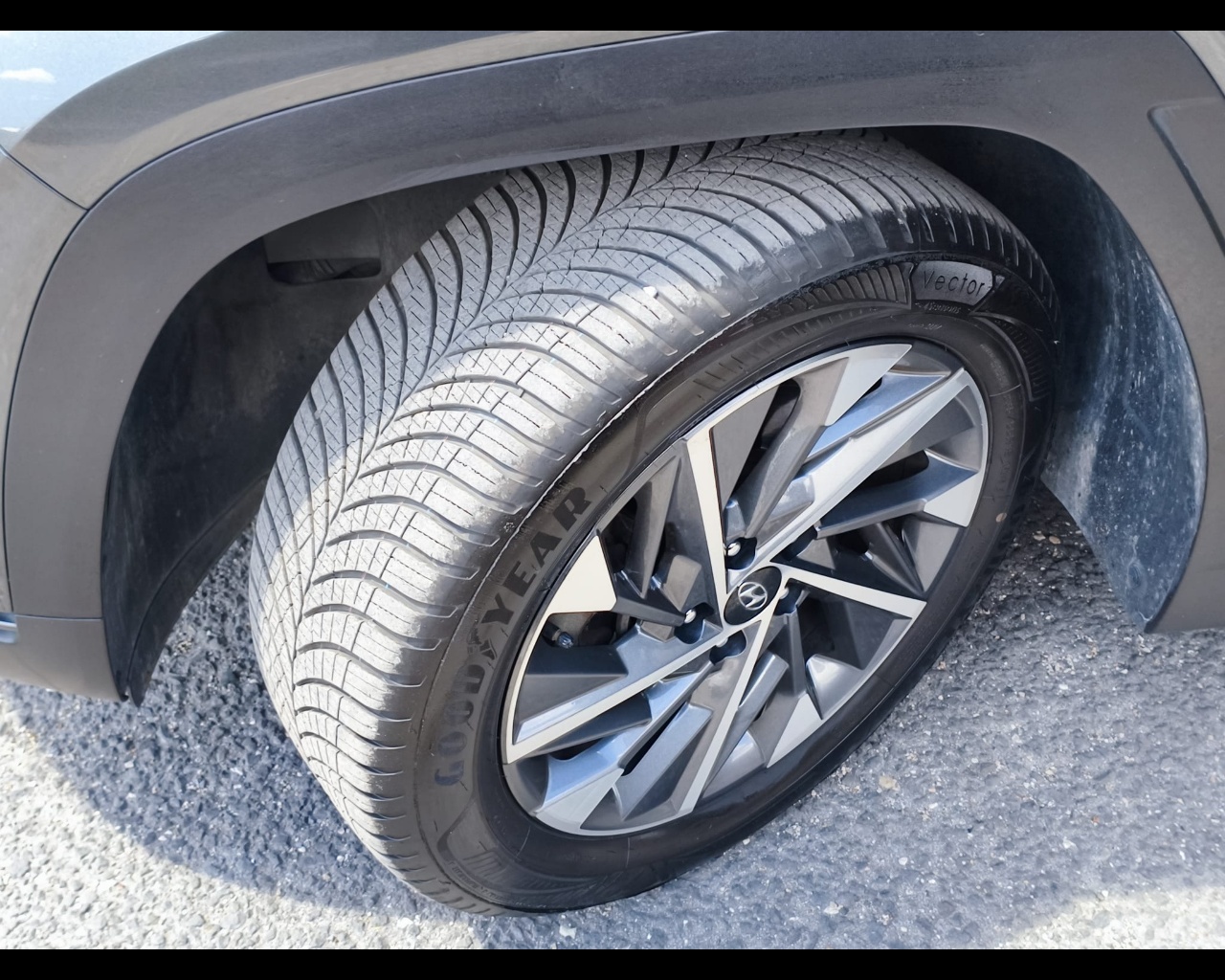 Foto HYUNDAI Tucson 1.6 crdi 48V Xline 2wd imt