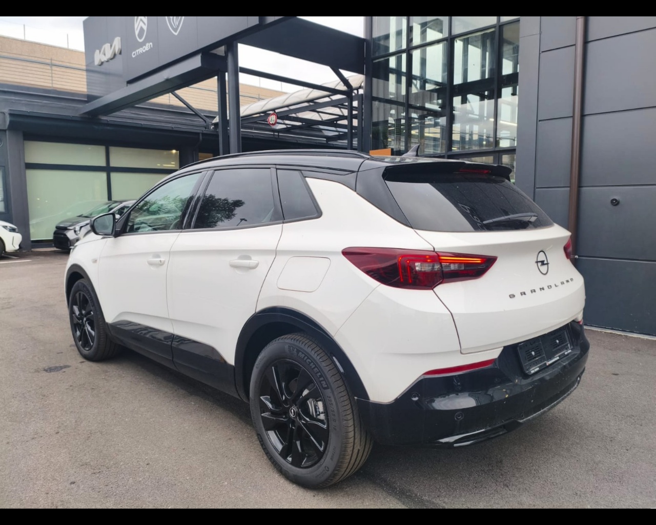 Foto OPEL Grandland 1.6 phev GS fwd 225cv auto