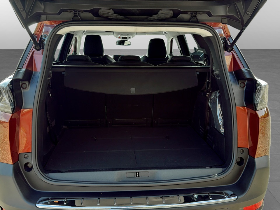 PEUGEOT 5008 1.5 bluehdi Allure Pack s&s 130cv Diesel usato - 17