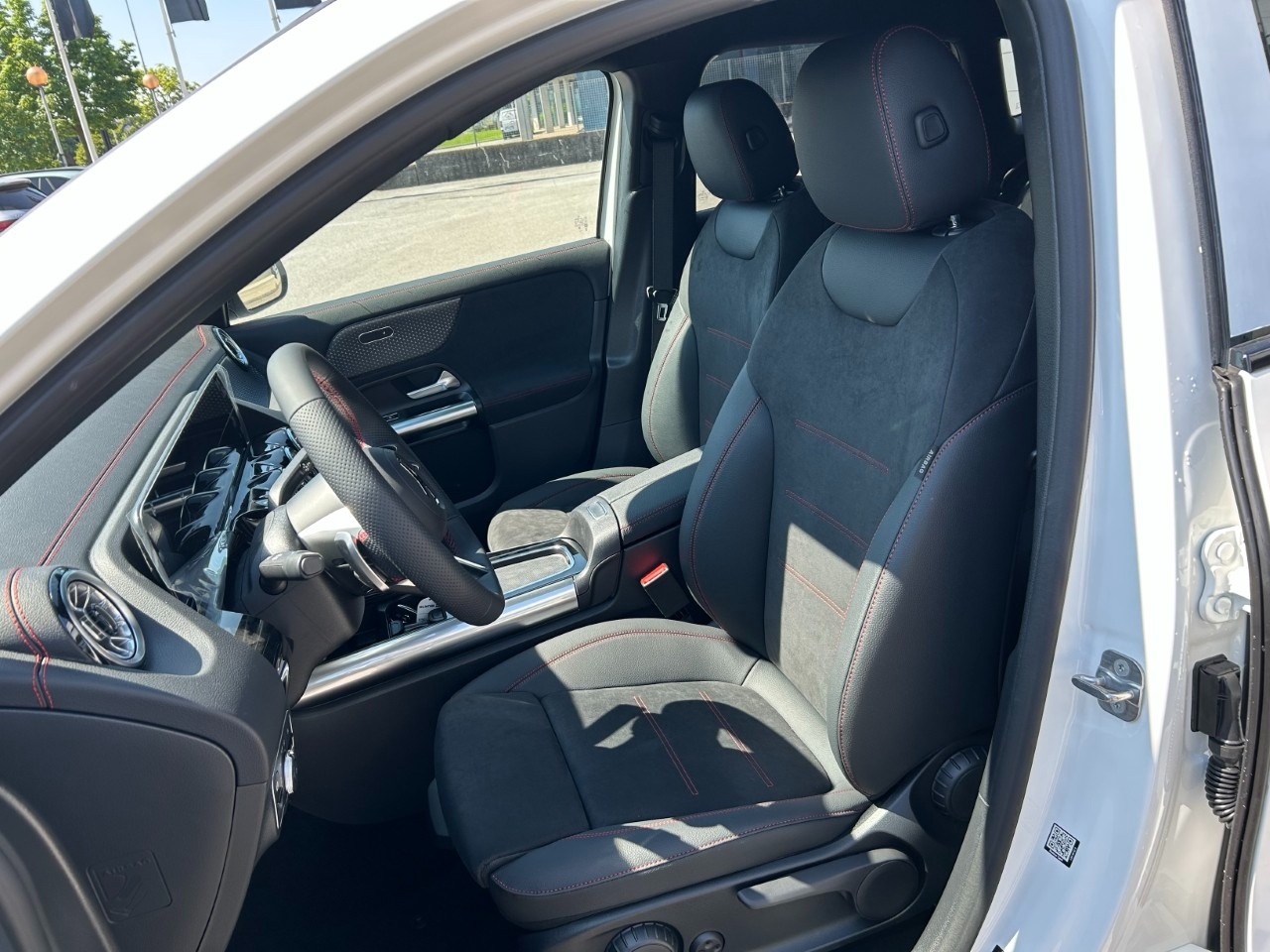 Mercedes EQA EQA 250+ AMG Line Advanced - 10