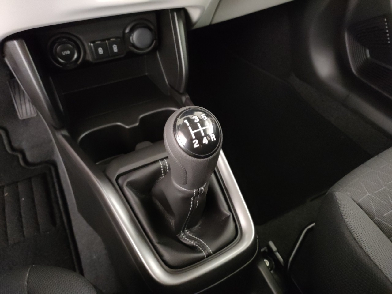 Suzuki Swift Nuovo Ibrido benzina Swift Porto Mantovano