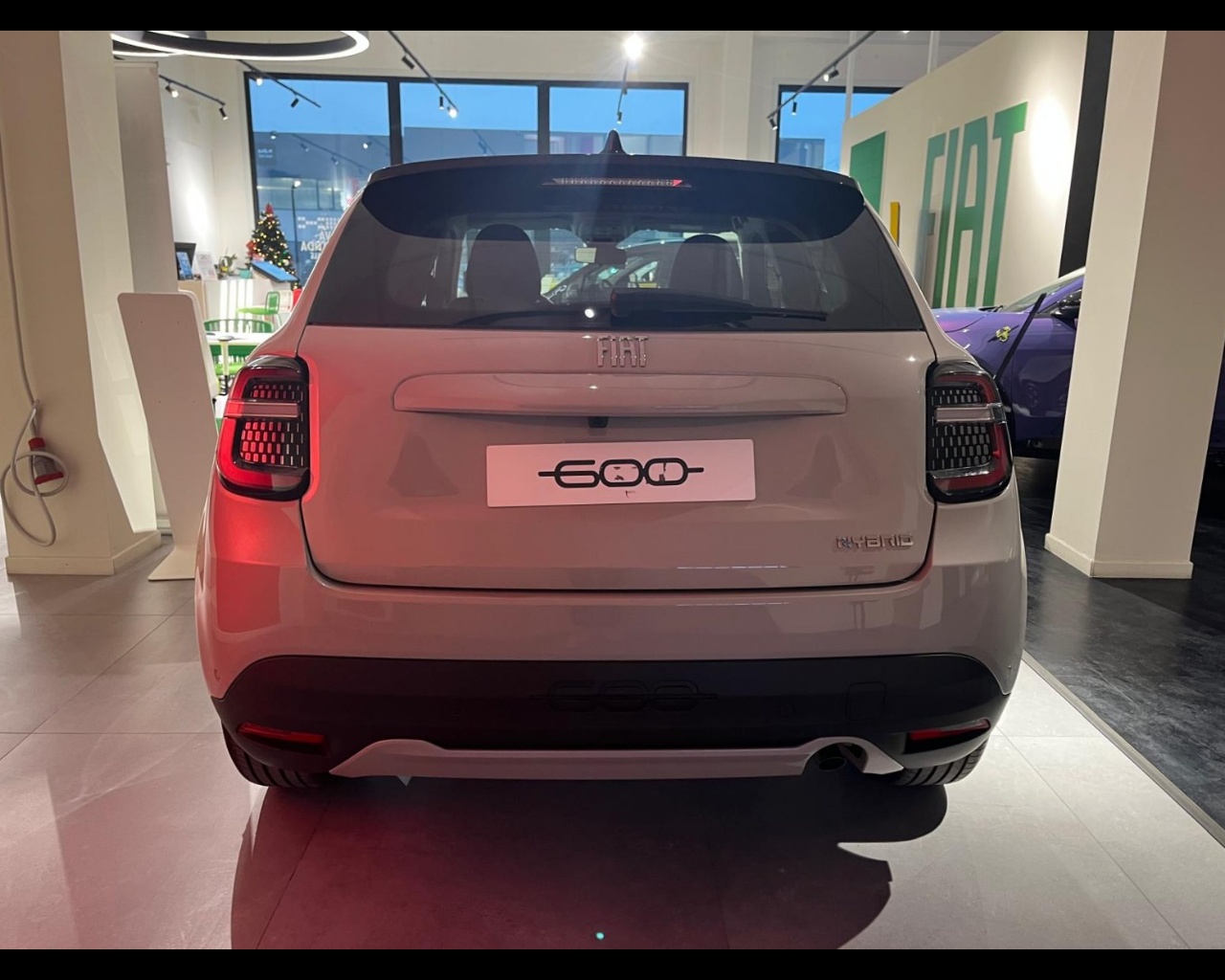 Foto FIAT 600 Hybrid Business 1.2 Hybrid110cv