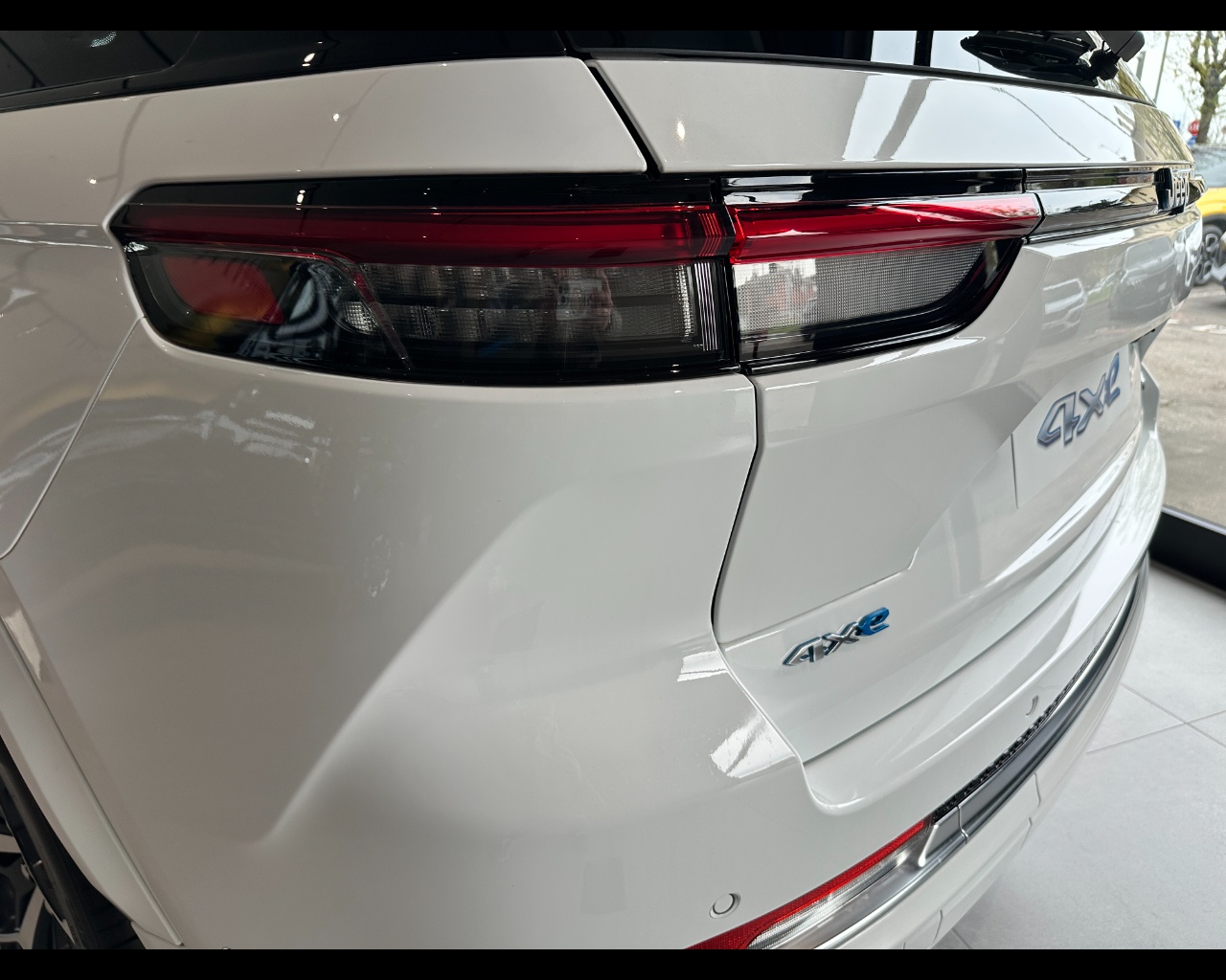 JEEP Grand Cherokee Plug-In HybridMy23 Summit Reserve 2.0 4xe Phev 380cv At8 Ibrida usato - 19