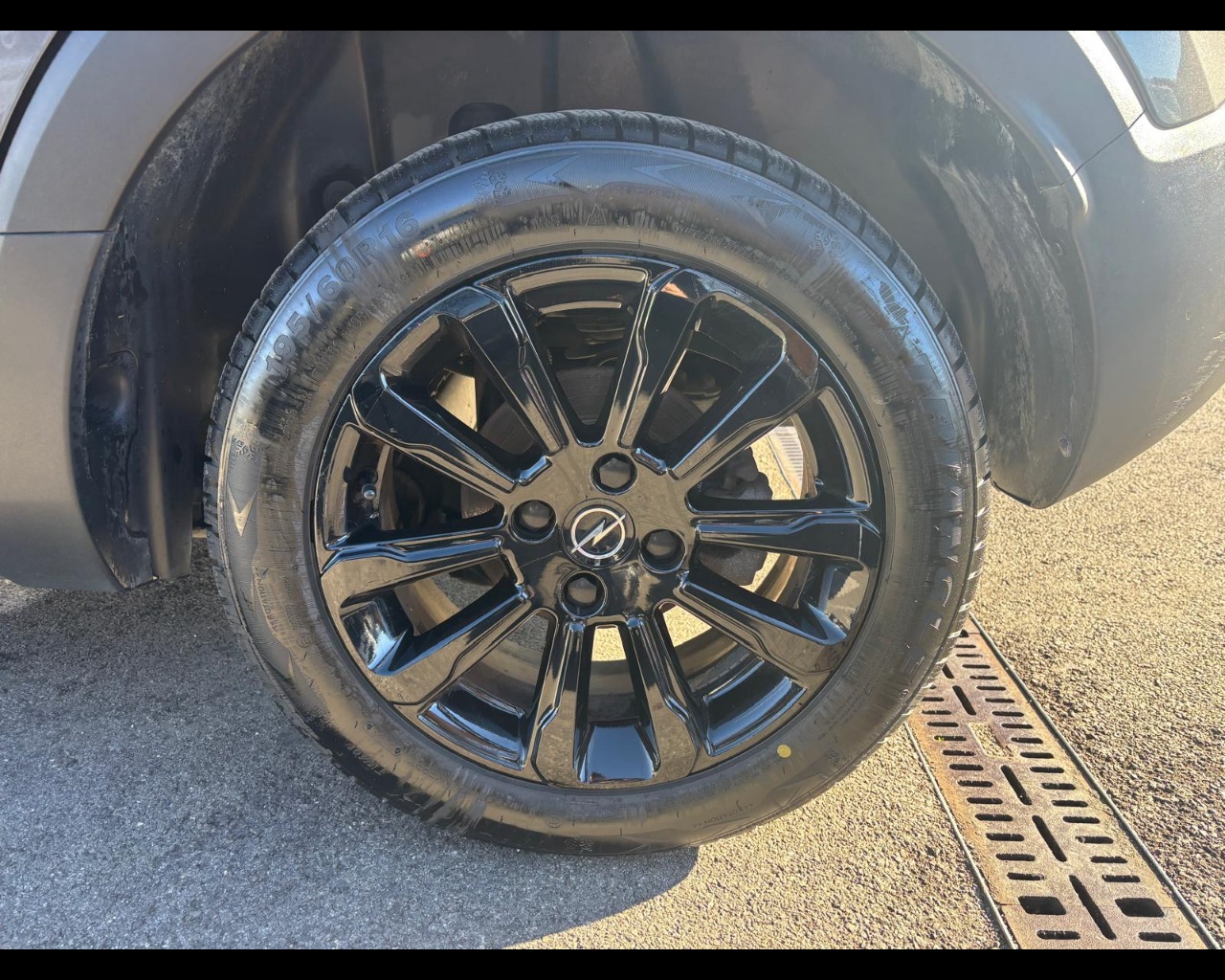 Foto OPEL Crossland 1.5 ecotec Design&Tech 110cv