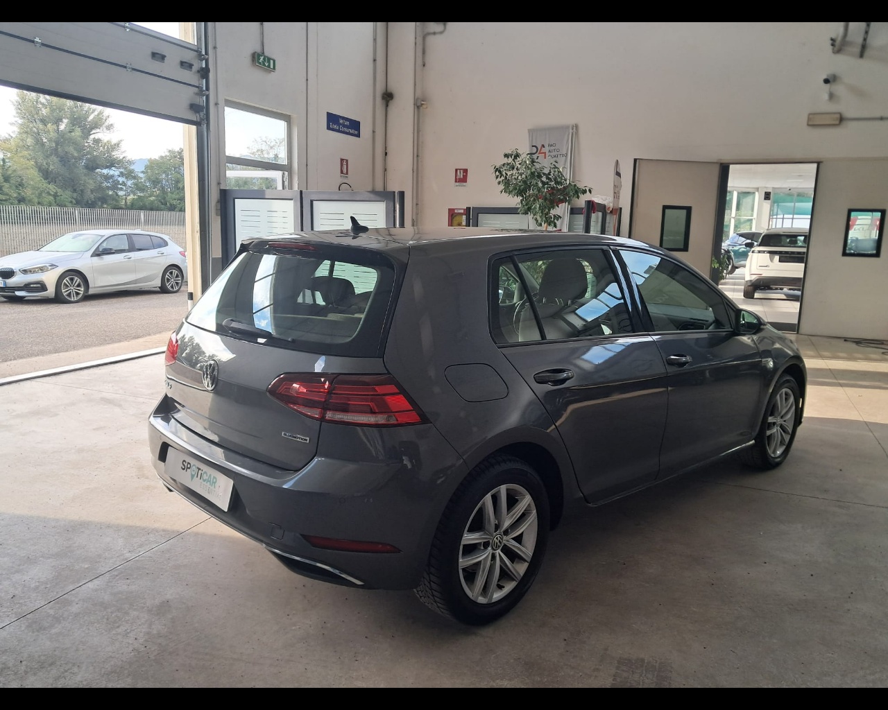 Foto VOLKSWAGEN Golf 5p 1.5 tgi Executive 130cv dsg