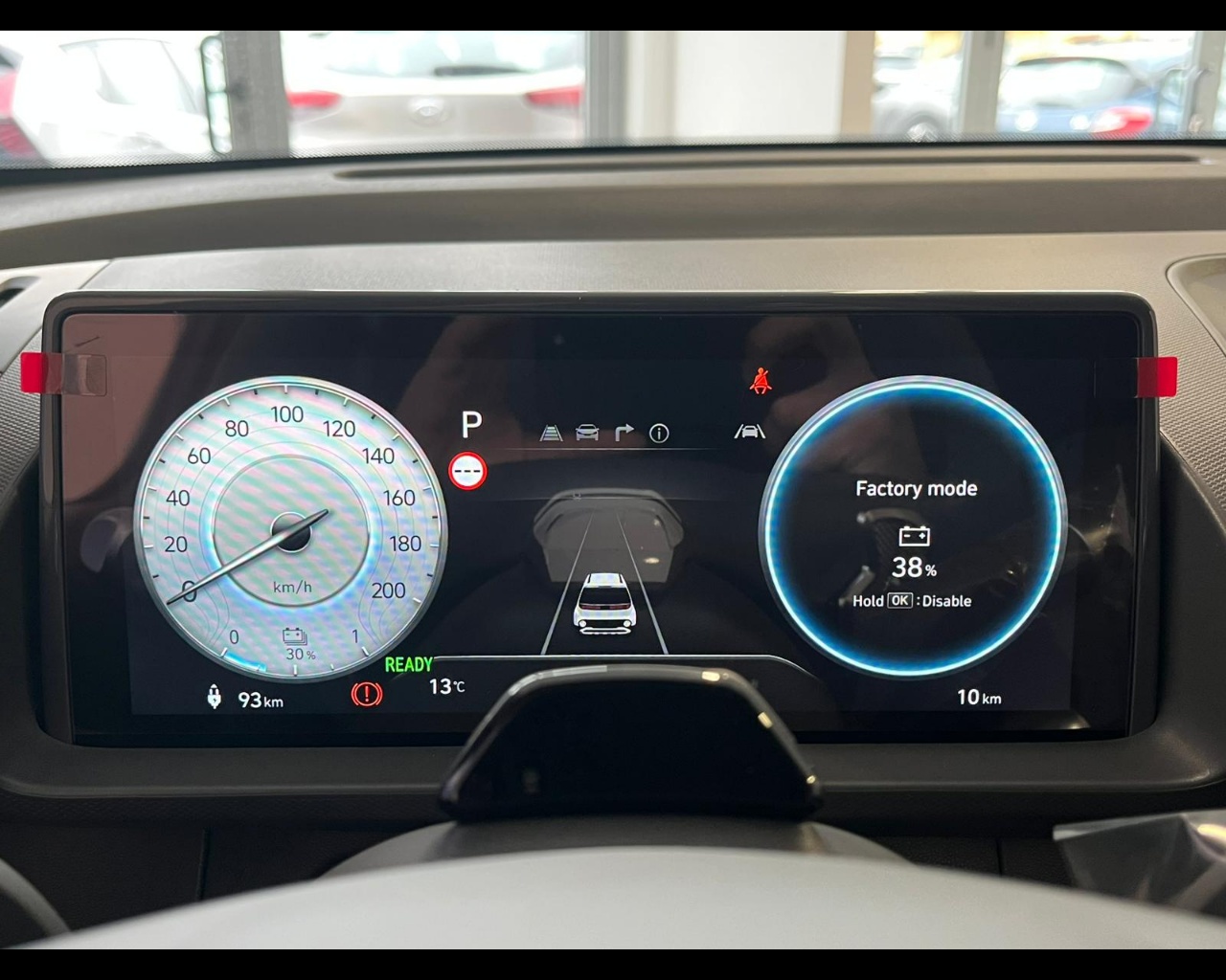 Foto HYUNDAI INSTER 49 KWH CROSS+PP