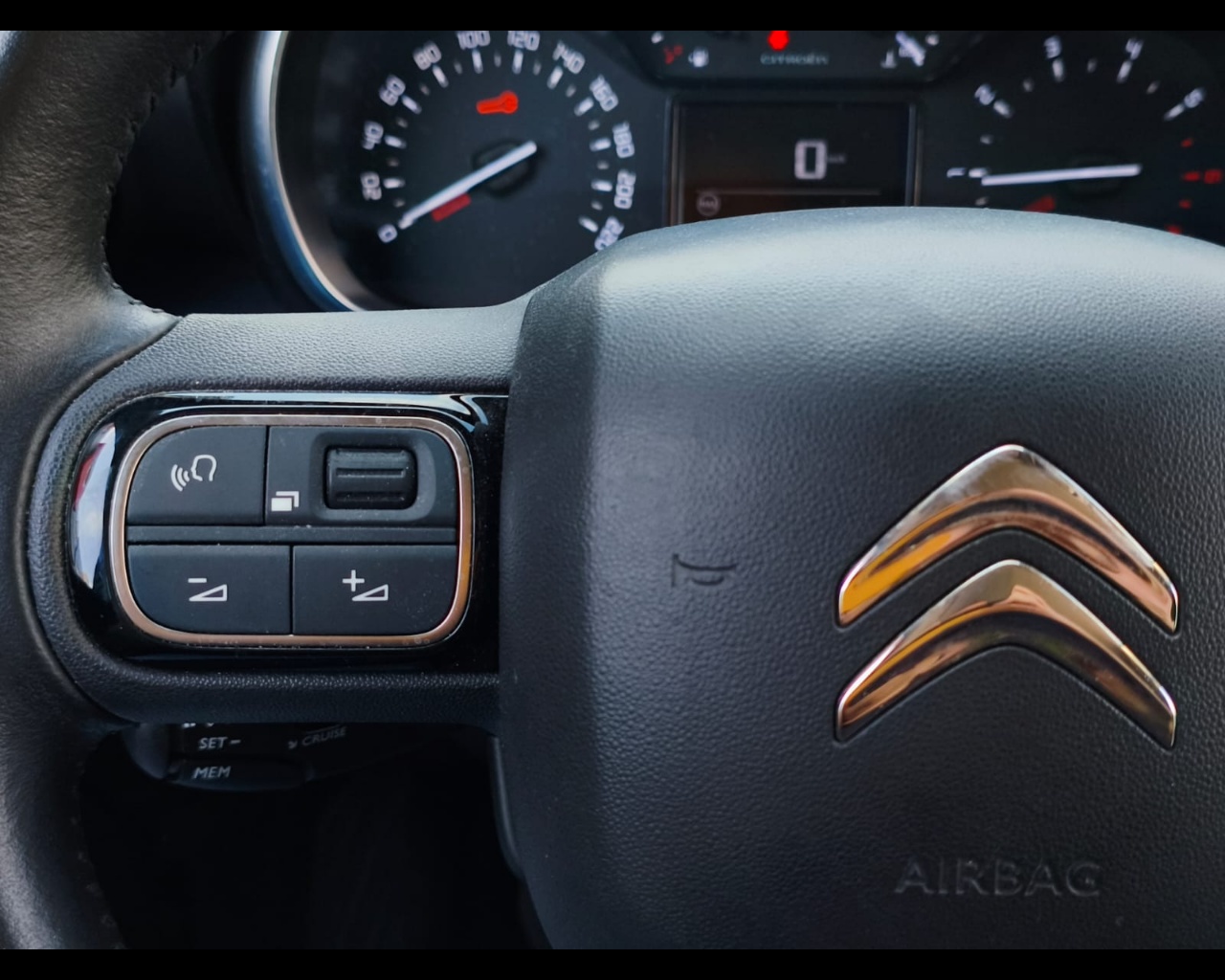 Foto CITROEN C3 Aircross 1.5 bluehdi Shine s&s 110cv