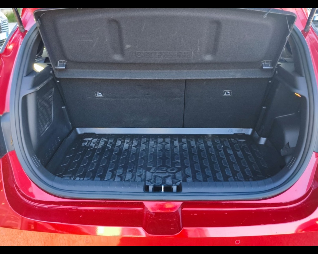 Foto HYUNDAI i20 1.6 t-gdi N Performance Techno Pack