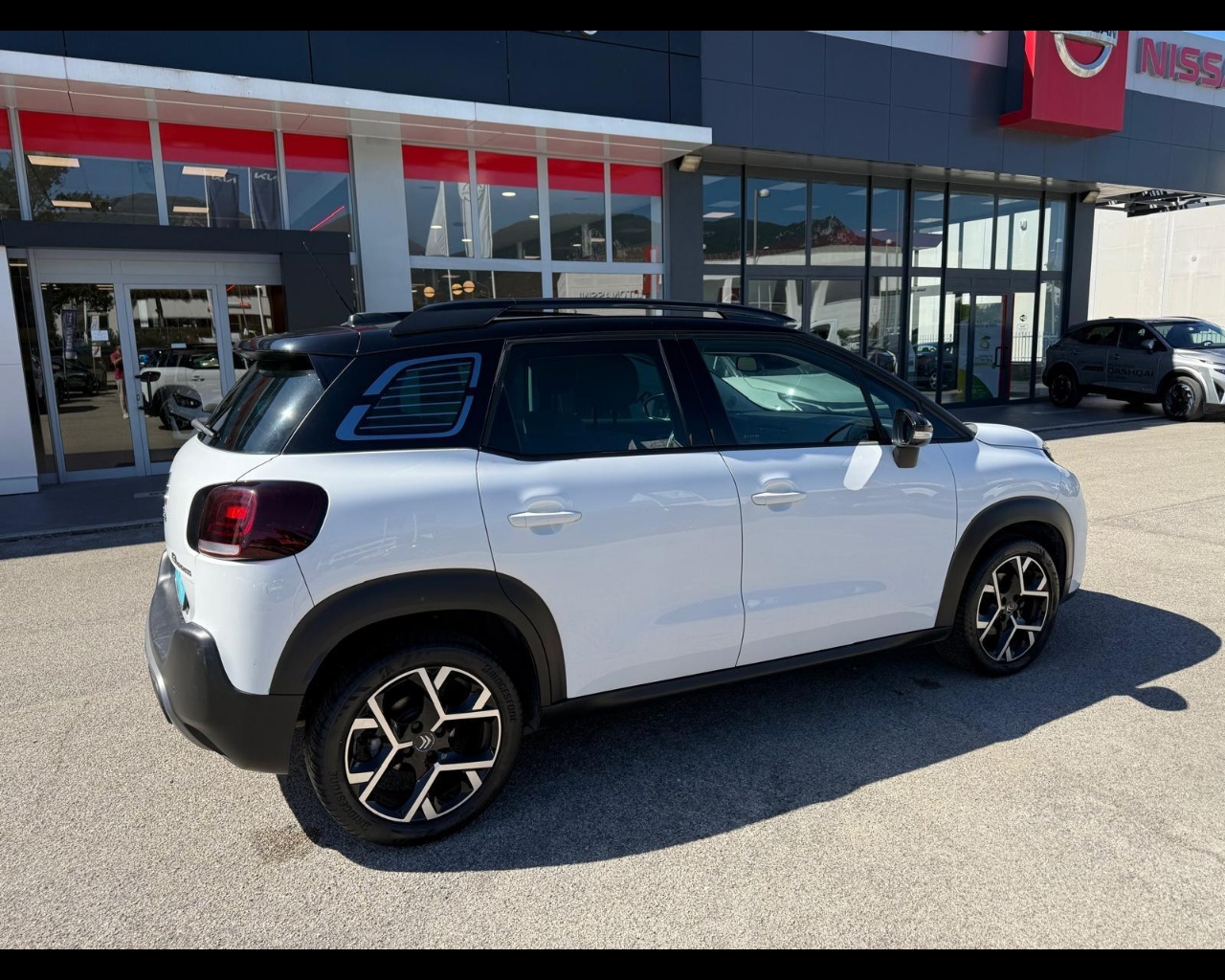 Foto CITROEN C3 Aircross 1.2 puretech Shine Pack s&s 110cv