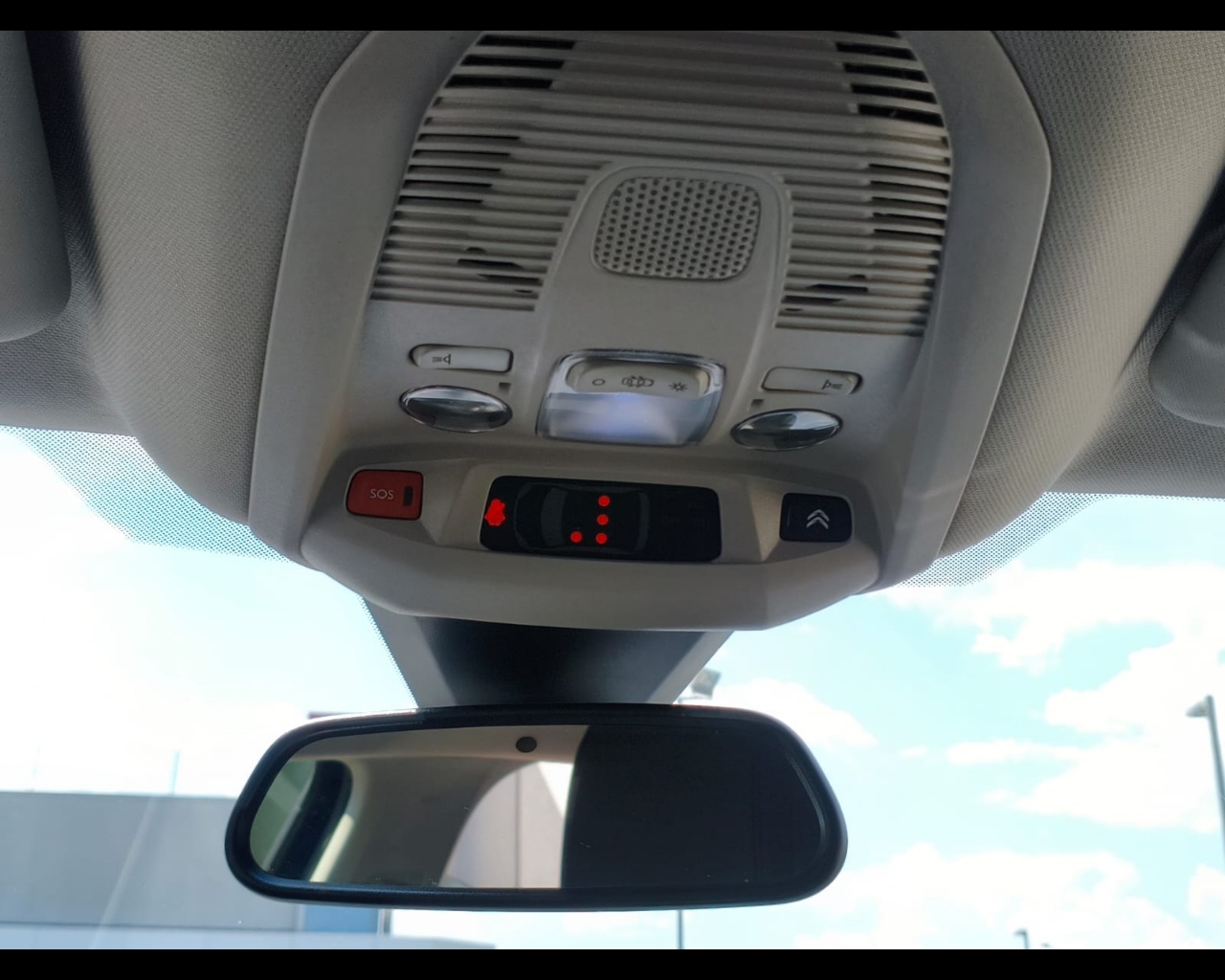 Foto CITROEN C5 Aircross 1.5 bluehdi Shine s&s 130cv eat8