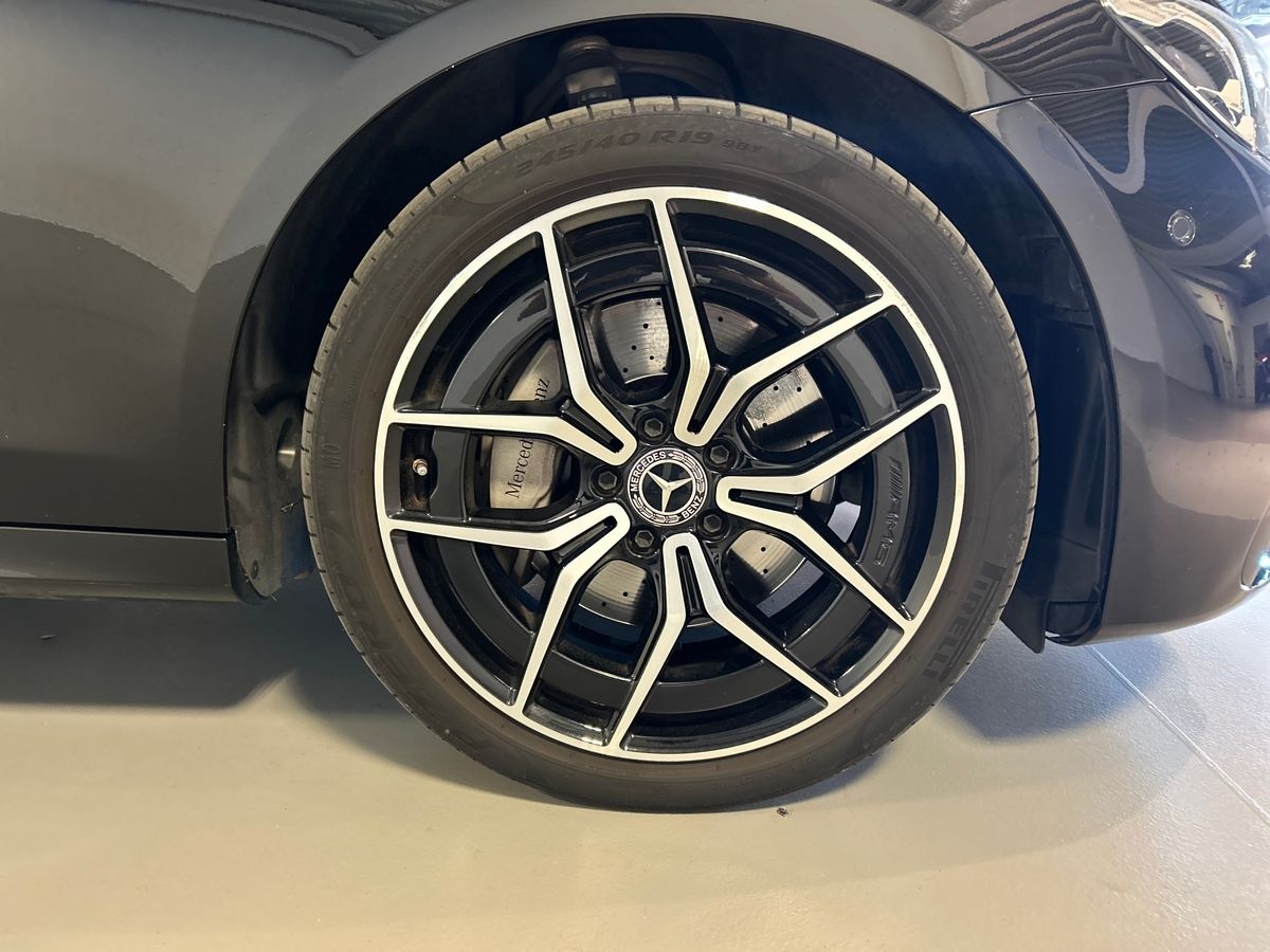 Mercedes Classe E Station Wagon Classe E Station Wagon 300 d Mild hybrid (d EQ-BOOST) Premium Plus 4Matic 9G-Tronic Plus - 17