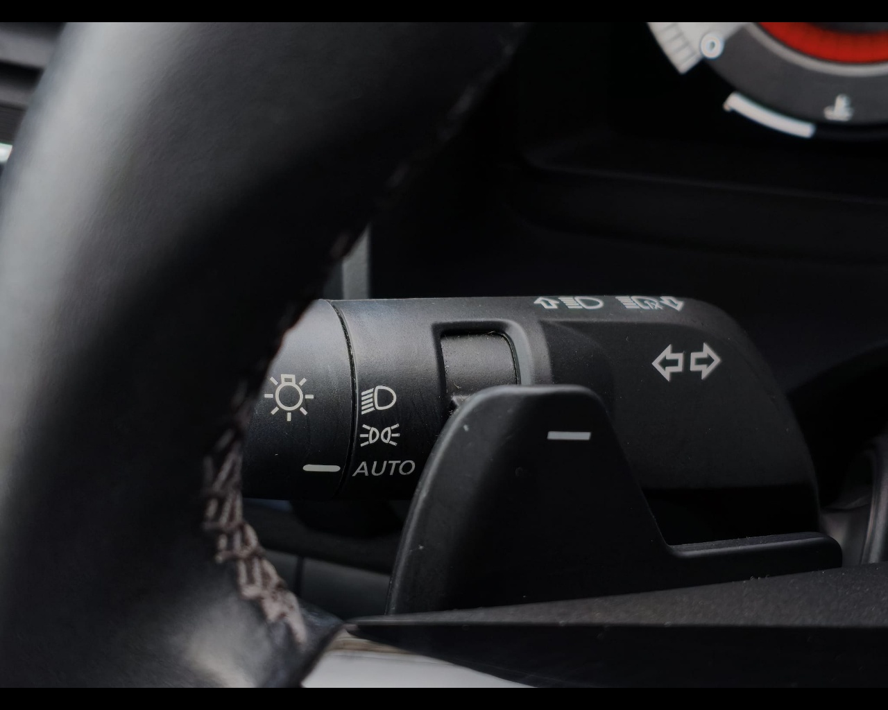 Foto NISSAN Qashqai 1.3 mhev N-Connecta 2wd 158cv xtronic