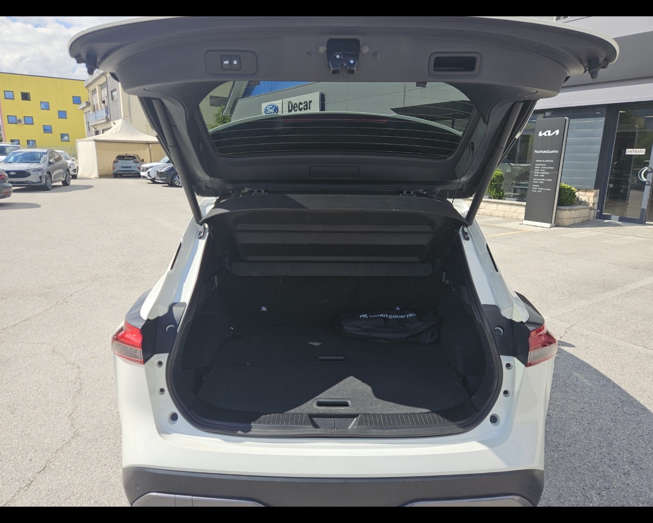 Foto NISSAN Qashqai 1.3 mhev Tekna 2wd 140cv