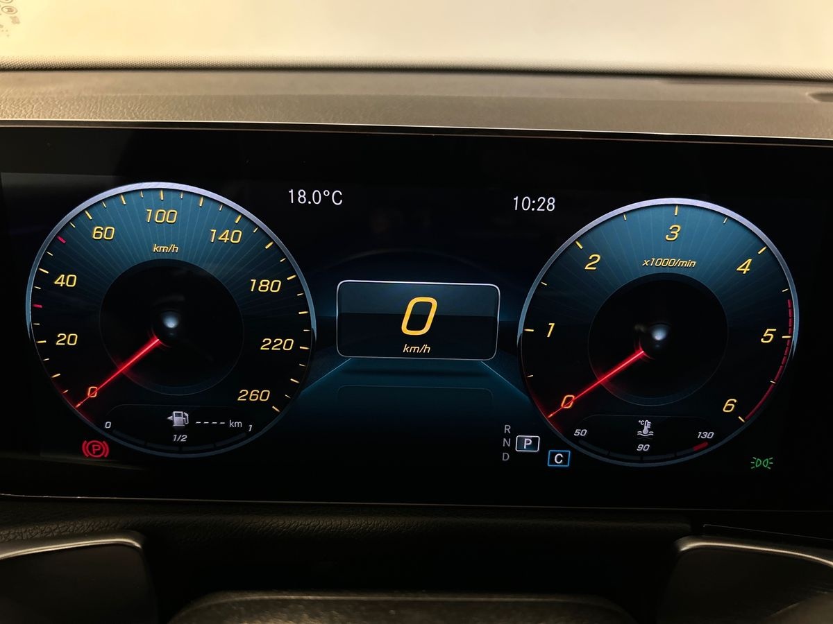 Mercedes GLB GLB 200 D Premium 4Matic 8G-DCT - 13