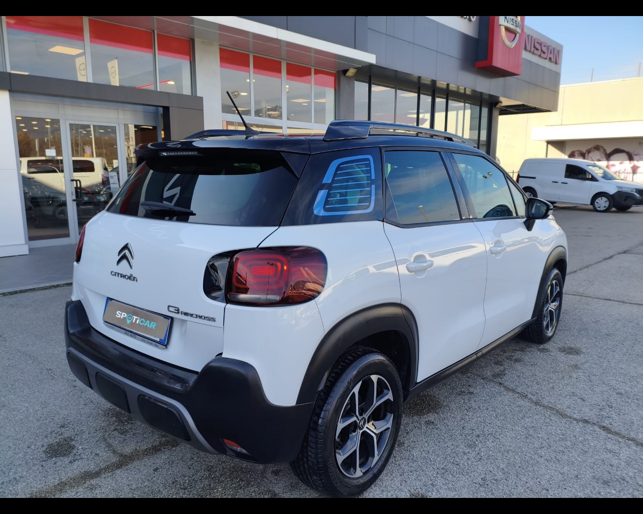Foto CITROEN C3 Aircross 1.2 puretech Shine s&s 110cv