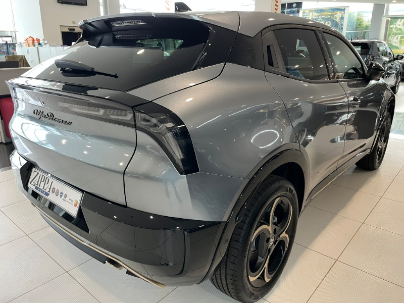 ALFA ROMEO – Junior 1.2 145 CV Hybrid eDCT6 Q4 Intensa