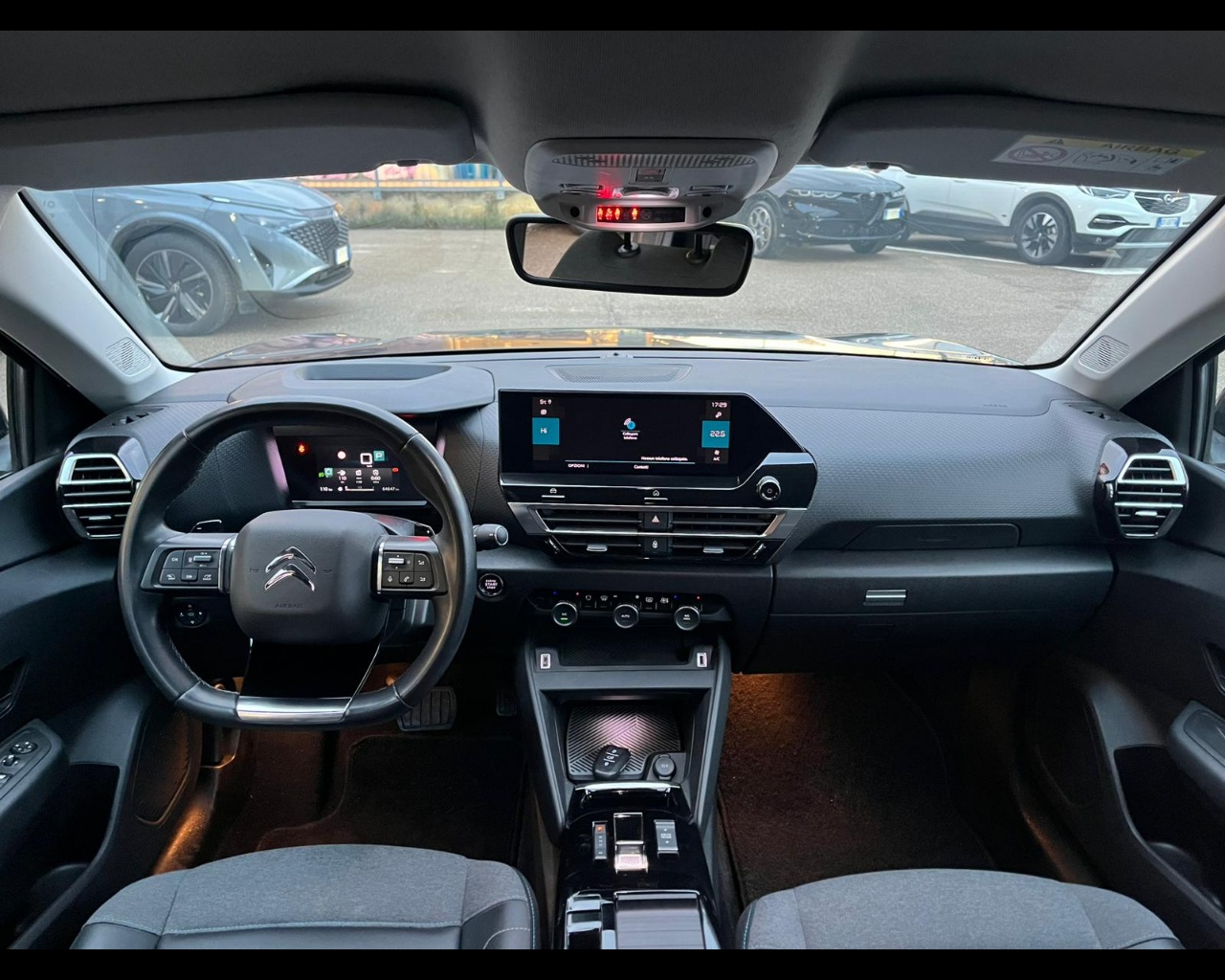 Foto CITROEN C4 1.2 puretech Shine s&s 130cv eat8