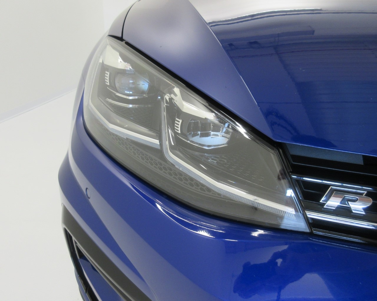 Volkswagen Golf Golf 5 Porte 2.0 TSI BlueMotion 310cv R 4Motion DSG - 5