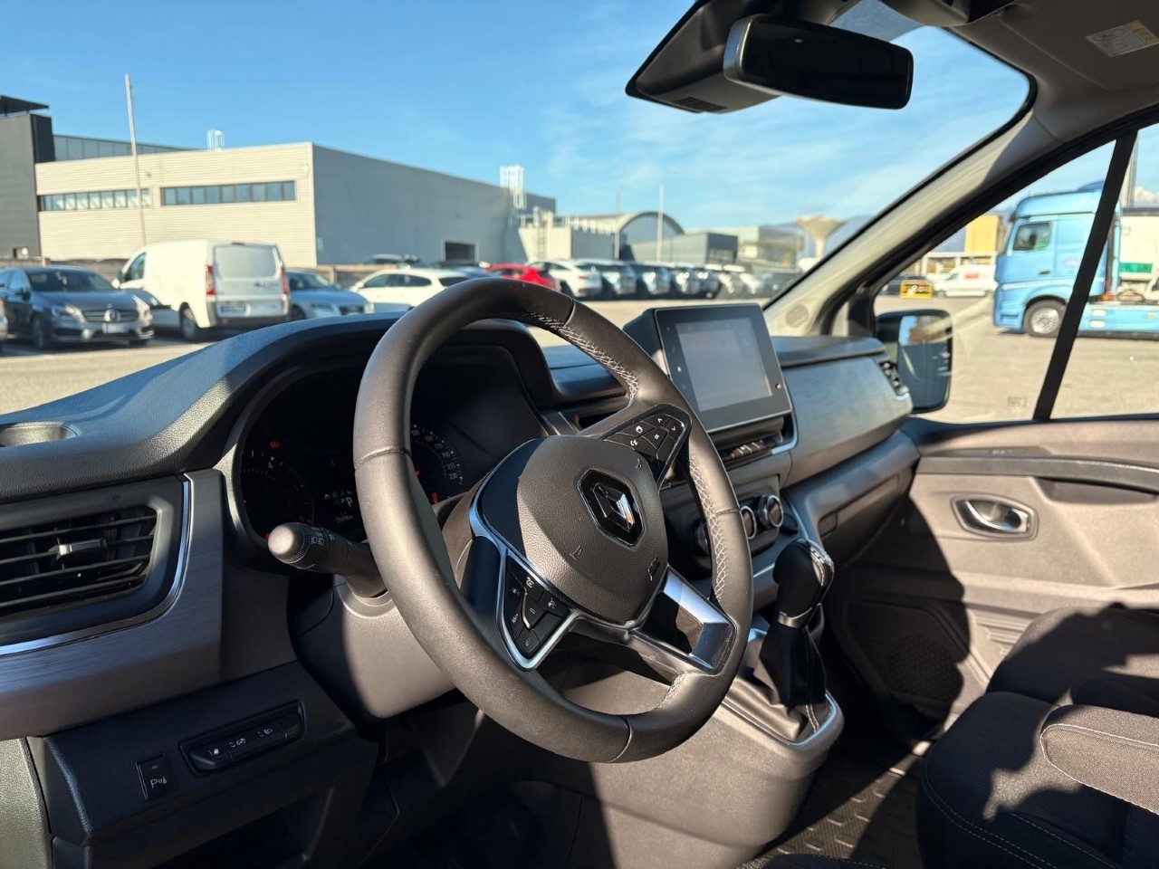 Renault Trafic IV trafic spaceclass 2.0 Blue dci 170cv L1H1 EDC - 14