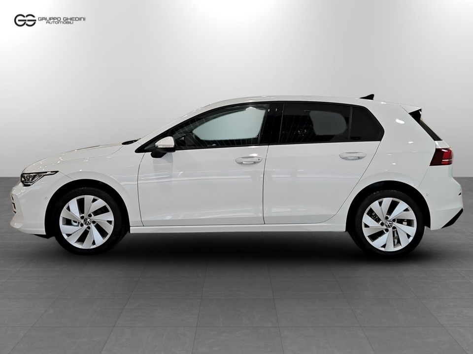 VOLKSWAGEN Golf 1.5 tsi Edition Plus 115cv Benzina Usato - 1