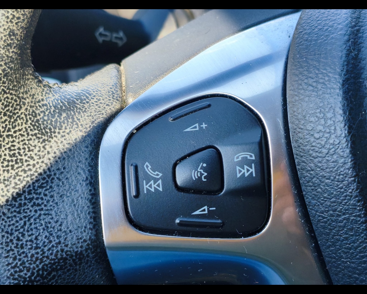 Foto FORD Fiesta 5p 1.5 tdci Plus 85cv