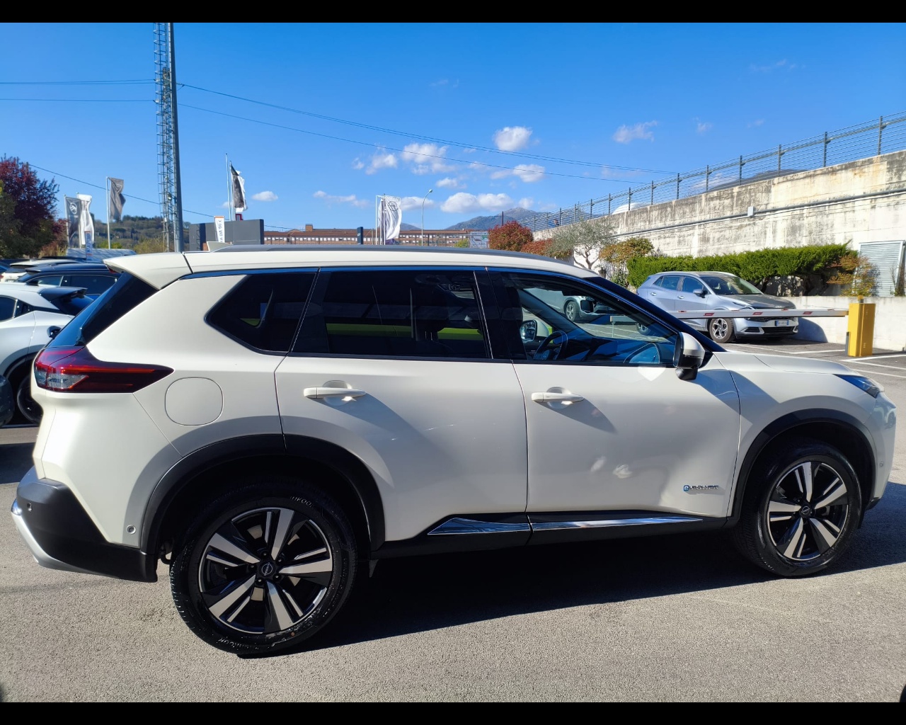 Foto NISSAN X-Trail 1.5 e-power Tekna e-4orce 4wd auto 7p.t